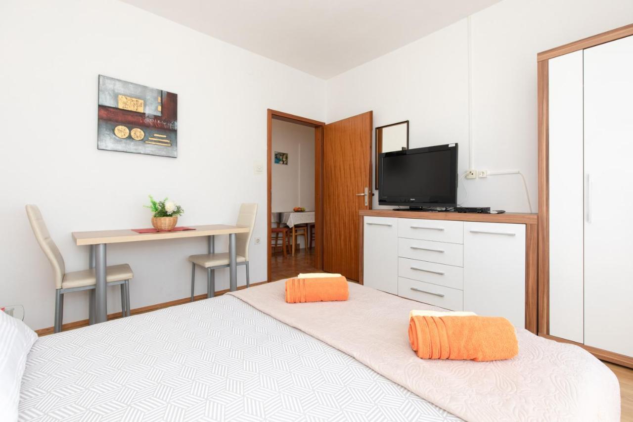 Apartmani Braut Kornić エクステリア 写真