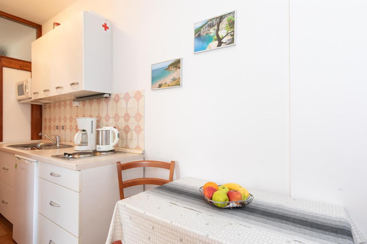 Apartmani Braut Kornić エクステリア 写真
