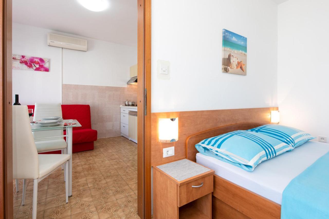 Apartmani Braut Kornić エクステリア 写真