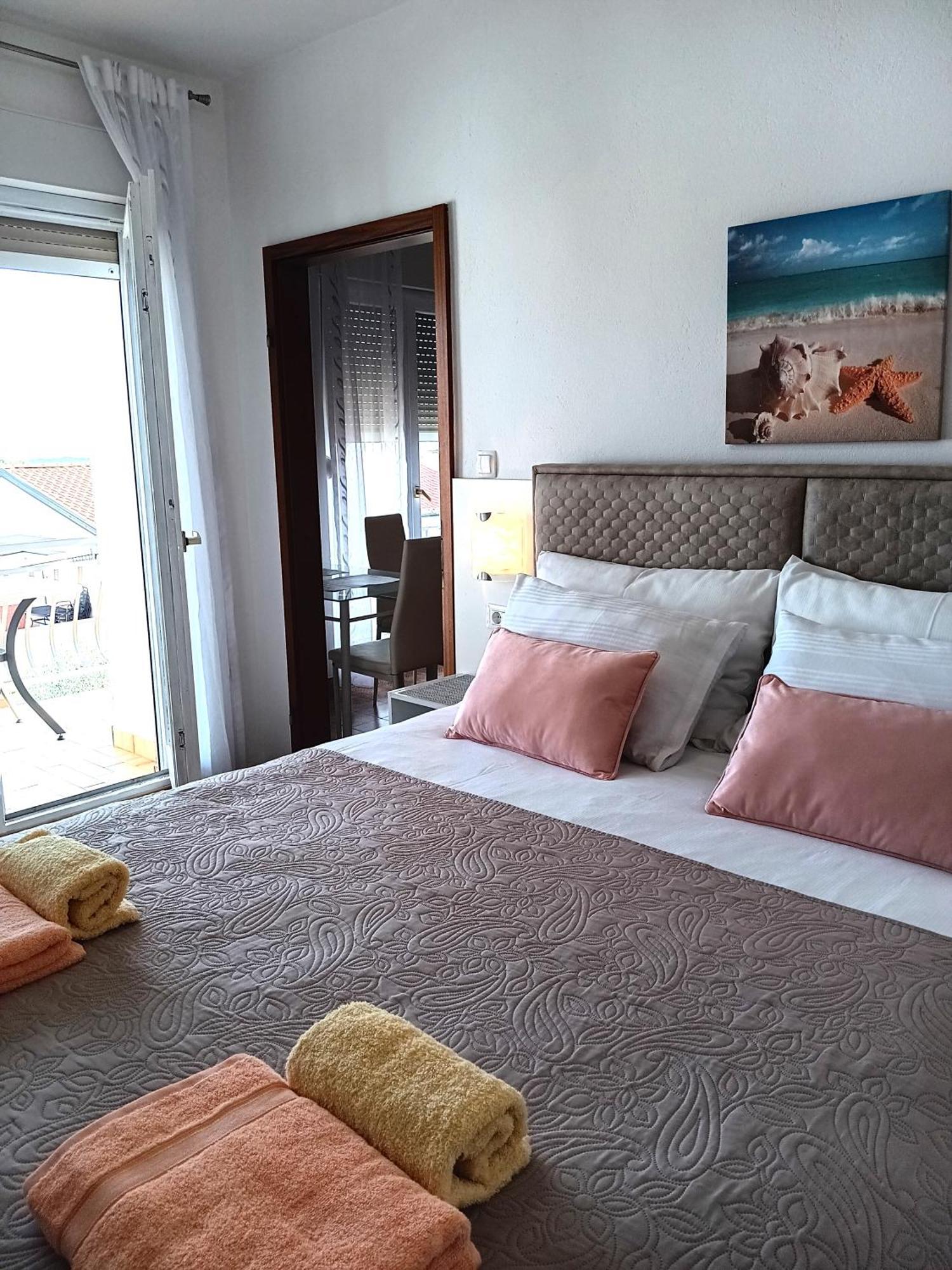 Apartmani Braut Kornić エクステリア 写真